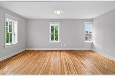 211 N Walnut Street, Chaska, MN 55318 - Photo 8