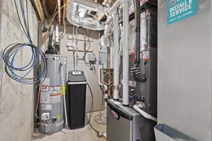 211 N Walnut St, Chaska, MN 55318 - Photo 40