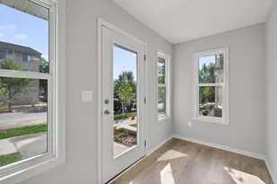 213 N Walnut St, Chaska, MN 55318 - Photo 6