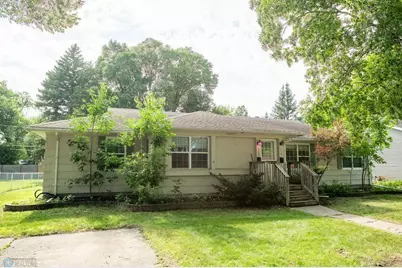 1501 13th Street S, Moorhead, MN 56560 - Photo 2