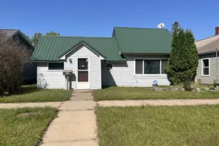 520 4th St NW, Aitkin, MN 56431 - Photo 1