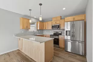 215 N Walnut St, Chaska, MN 55318 - Photo 14