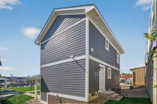 215 N Walnut St, Chaska, MN 55318 - Photo 4