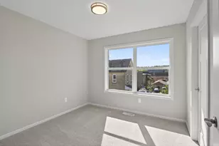 215 N Walnut St, Chaska, MN 55318 - Photo 22