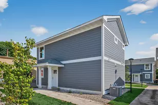 217 N Walnut St, Chaska, MN 55318 - Photo 2