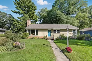 3916 Hampshire Ave N, Crystal, MN 55427 - Photo 1