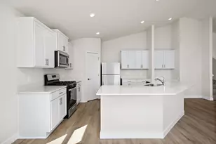 681 Irwin Cir, Annandale, MN 55302 - Photo 6