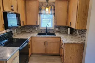 96 7th St SW, Wells, MN 56097 - Photo 4