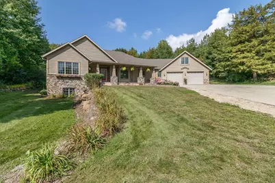 124 Jay Street, Le Sueur, MN 56058 - Photo 1