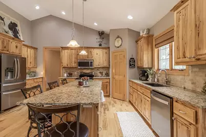 124 Jay Street, Le Sueur, MN 56058 - Photo 8