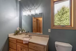 124 Jay St, Le Sueur, MN 56058 - Photo 34