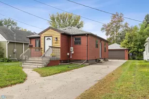 221 15th St N, Moorhead, MN 56560 - Photo 2