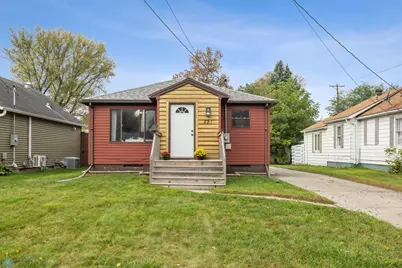 221 15th Street N, Moorhead, MN 56560 - Photo 2