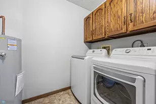 2320 20th Ave S, Fargo,  58103 - Photo 28