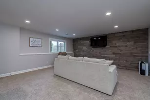 320 Grovebrook Ct, Mankato, MN 56001 - Photo 22