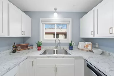 13396 Hughes Court, Apple Valley, MN 55124 - Photo 10