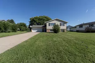 131 Circle Dr, Saint Charles, MN 55972 - Photo 1