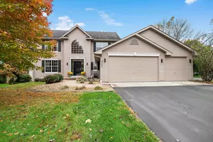 19885 Evensong Ct, Farmington, MN 55024 - Photo 2