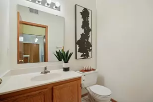 8439 Cortland Rd, Eden Prairie, MN 55344 - Photo 20