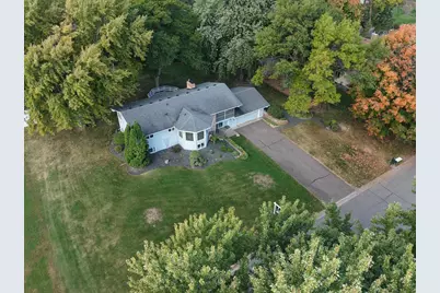 4835 Yorktown Lane N, Plymouth, MN 55442 - Photo 2