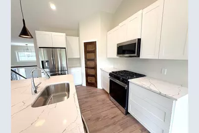 1832 37th Avenue SE, Rochester, MN 55904 - Photo 8