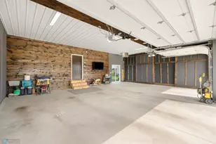 6023 Wildflower Dr S, Fargo, ND 58104 - Photo 54