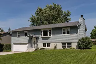 408 6th Ave NW, Dodge Center, MN 55927 - Photo 1