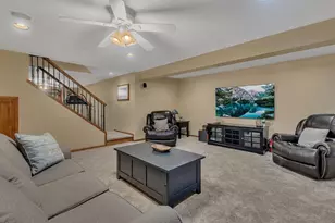 2021 Hillcrest Dr, Saint Cloud, MN 56303 - Photo 40