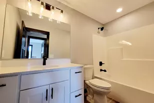 513 14Th St NW, Waseca, MN 56093 - Photo 14