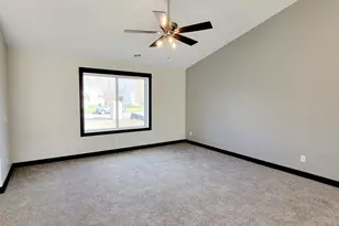 513 14Th St NW, Waseca, MN 56093 - Photo 10