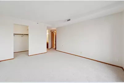 2950 Dean Parkway #1005, Minneapolis, MN 55416 - Photo 22