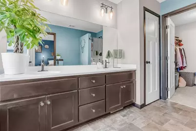 2560 County Road H2 W, Mounds View, MN 55112 - Photo 26