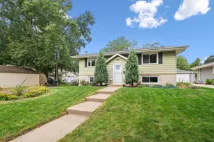 1457 Arundel St, Saint Paul, MN 55117 - Photo 1