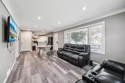 1105 25th Avenue N, Minneapolis, MN 55411 - Photo 2