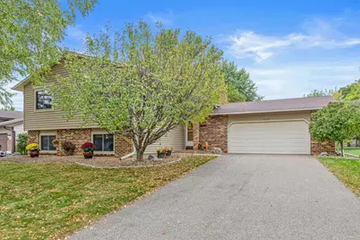 4629 Kingsbury Drive, Eagan, MN 55122 - Photo 1