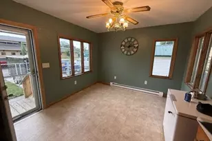 404 5th St S, Wahpeton,  58075 - Photo 8