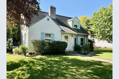 506 E 2nd Street, Redwood Falls, MN 56283 - Photo 2