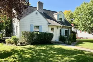 506 E 2nd St, Redwood Falls, MN 56283 - Photo 2