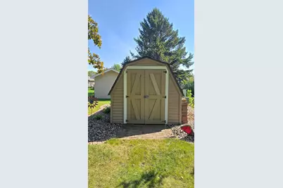 277 3rd Street SW, Blooming Prairie, MN 55917 - Photo 8