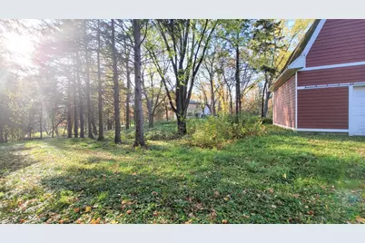 935 Lakewood Hills Road, Eagan, MN 55123 - Photo 102