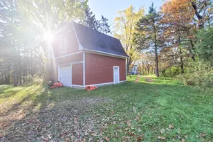 935 Lakewood Hills Rd, Eagan, MN 55123 - Photo 98