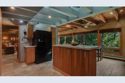 1121 E Lowes Creek Road, Eau Claire, WI 54701 - Photo 6