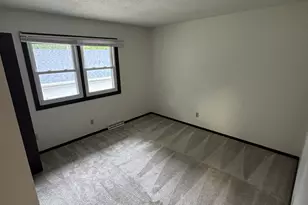 571 County Rd B E, Maplewood, MN 55117 - Photo 8