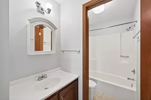 35 Nathan Ln N, Plymouth, MN 55441 - Photo 14