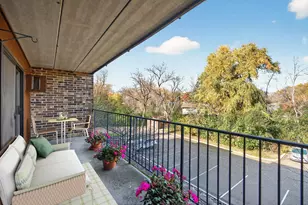 35 Nathan Ln N, Plymouth, MN 55441 - Photo 18