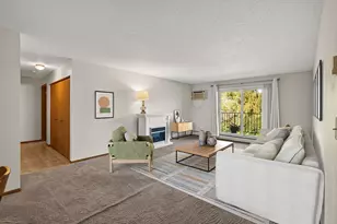 35 Nathan Ln N, Plymouth, MN 55441 - Photo 4