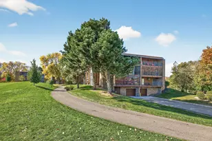 35 Nathan Ln N, Plymouth, MN 55441 - Photo 30