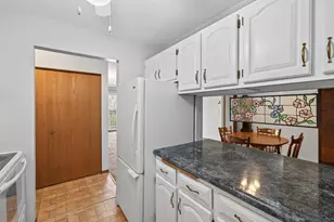 35 Nathan Ln N, Plymouth, MN 55441 - Photo 10