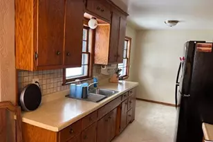 6241 50th St N, Oakdale, MN 55128 - Photo 2