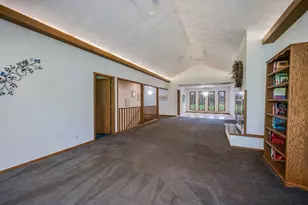 1910 Knollwood Dr, Fairmont, MN 56031 - Photo 8